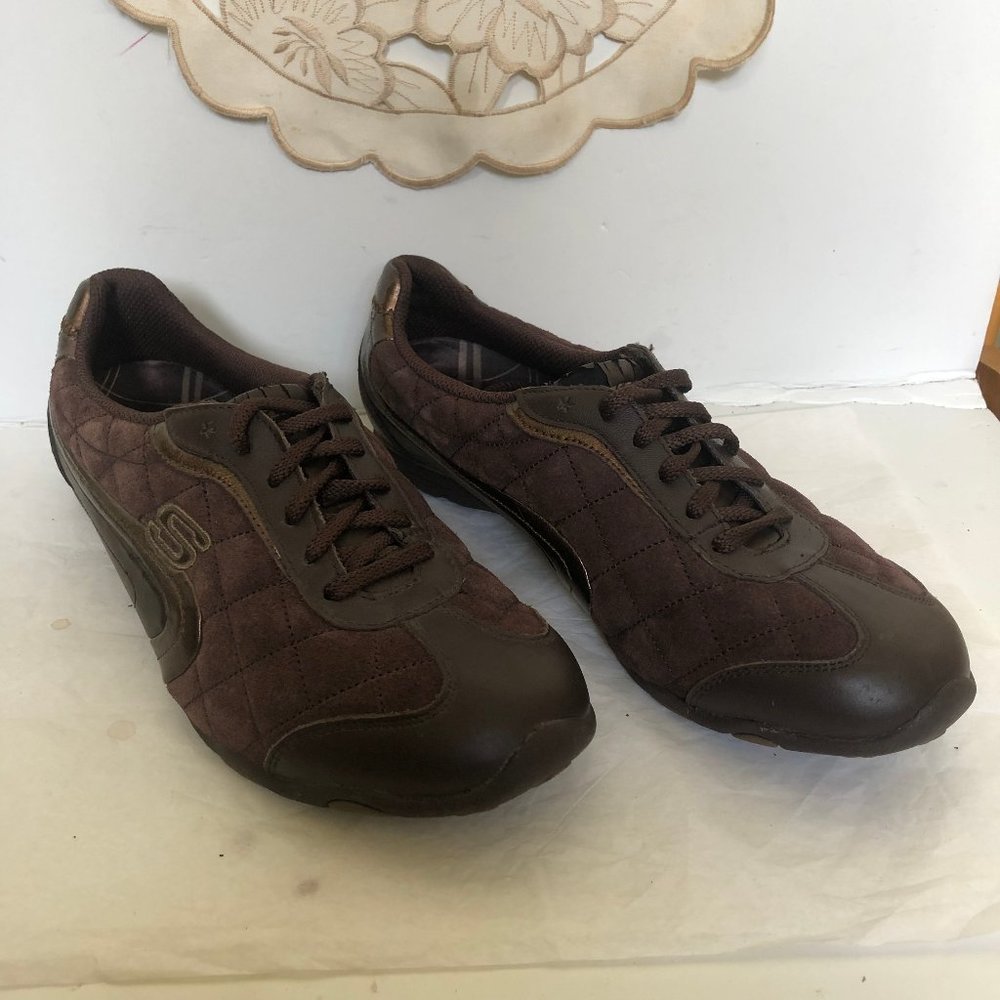 Skechers, Lightweight Suede Walking Shoe